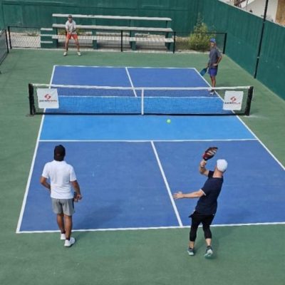 Pickleball in La Paz Court